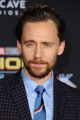 Tom Hiddleston Poster 2771046