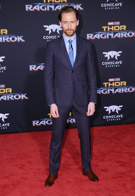 Tom Hiddleston Poster 2771053