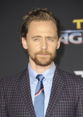 Tom Hiddleston Poster 2771054