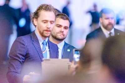 Tom Hiddleston Poster 2771056