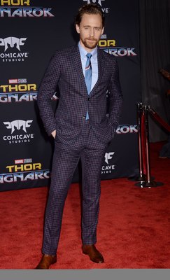 Tom Hiddleston Poster 2771059