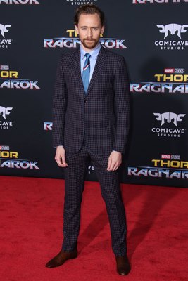Tom Hiddleston Poster 2771060