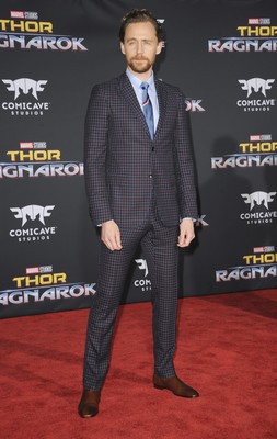 Tom Hiddleston Poster 2771063