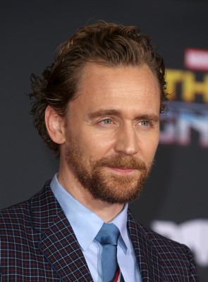 Tom Hiddleston Poster 2771078