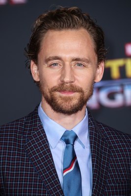 Tom Hiddleston Poster 2771086