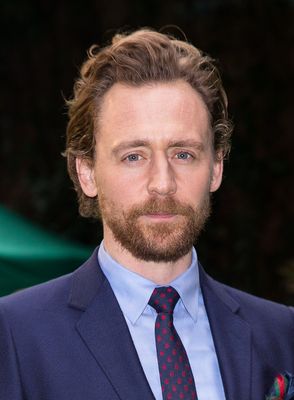 Tom Hiddleston Poster 2959256