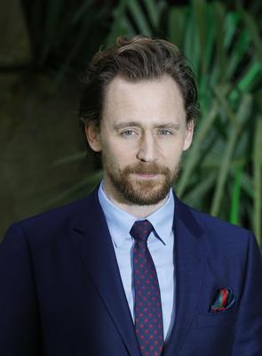 Tom Hiddleston Poster 2959285