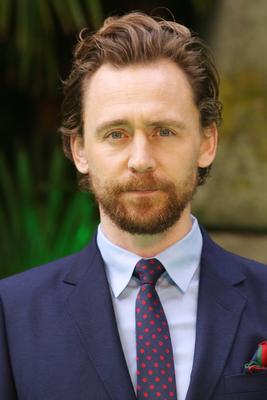 Tom Hiddleston Poster 2959352