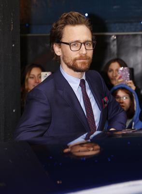 Tom Hiddleston Poster 2959376