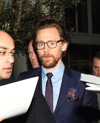 Tom Hiddleston Poster 2959479