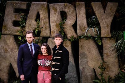 Tom Hiddleston Poster 2959599