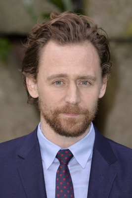 Tom Hiddleston Poster 2959608