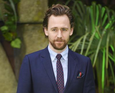 Tom Hiddleston Poster 2959669