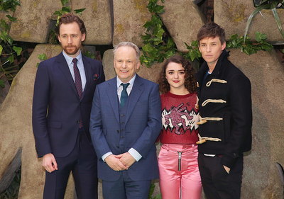 Tom Hiddleston Poster 2959688