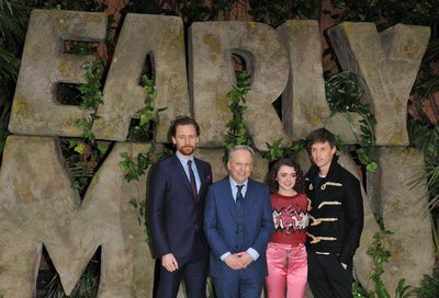 Tom Hiddleston Poster 2959724