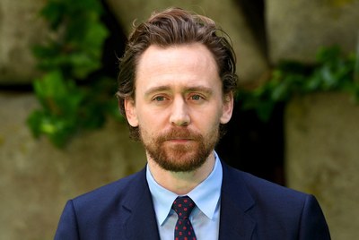 Tom Hiddleston Poster 2959756