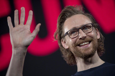 Tom Hiddleston Poster 3751730