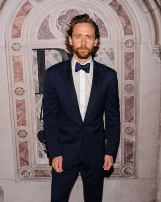 Tom Hiddleston Poster 3757160