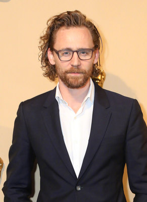 Tom Hiddleston Poster 3808567