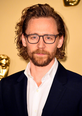 Tom Hiddleston Poster 3808571