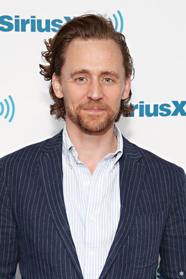 Tom Hiddleston Poster 3857261