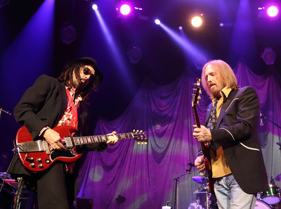 Tom Petty & The Heartbreakers Poster 2533734