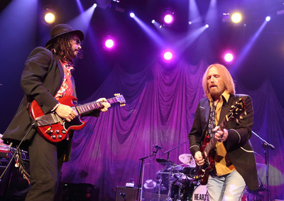 Tom Petty & The Heartbreakers Poster 2533771