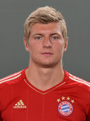 Toni Kroos Poster 2385061