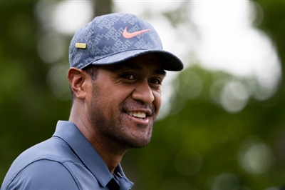 Tony Finau Poster 3492260
