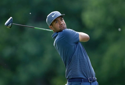 Tony Finau Poster 3492396