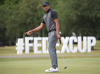Tony Finau Poster 3492531