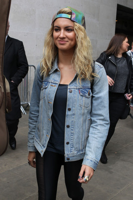 Tori Kelly Poster 2696133