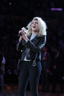 Tori Kelly Poster 2696137