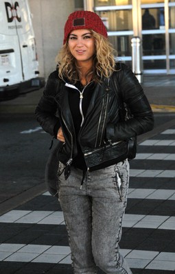 Tori Kelly Poster 2696139