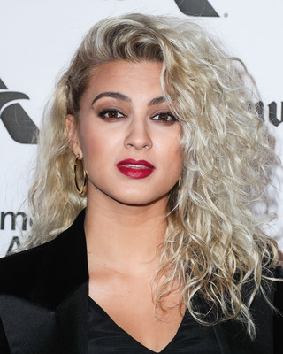 Tori Kelly Poster 2696167