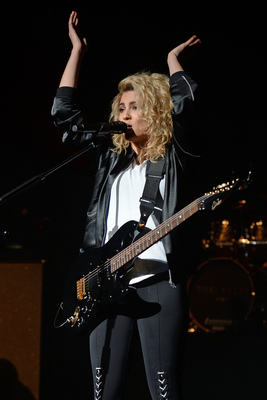 Tori Kelly Poster 2696169