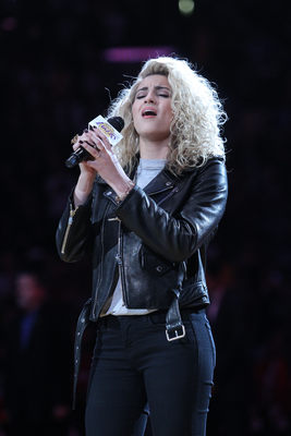 Tori Kelly Poster 2696194