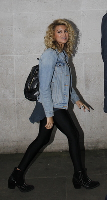 Tori Kelly Poster 2696198