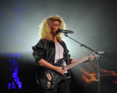 Tori Kelly Poster 2696227