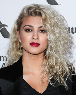 Tori Kelly Poster 2696286
