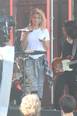 Tori Kelly Poster 2696290