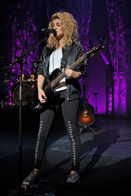 Tori Kelly Poster 2696323