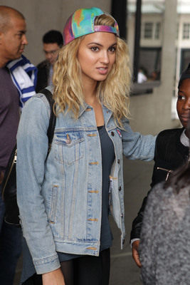 Tori Kelly Poster 2696348