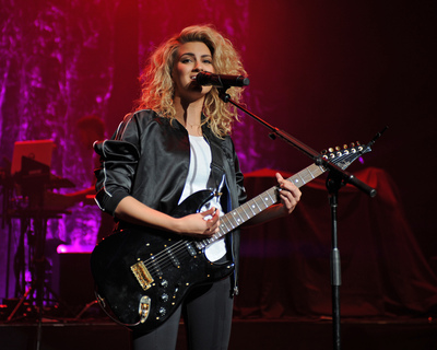 Tori Kelly Poster 2696352
