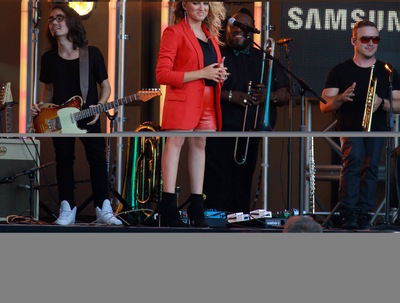Tori Kelly Poster 2696357