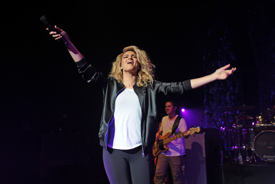 Tori Kelly Poster 2696360