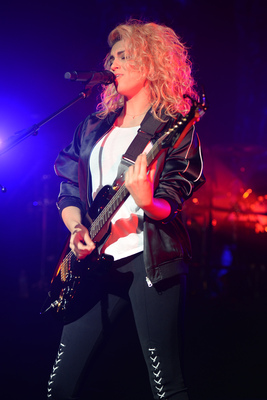 Tori Kelly Poster 2696394