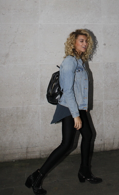 Tori Kelly Poster 2696400