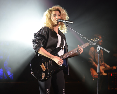 Tori Kelly Poster 2696430