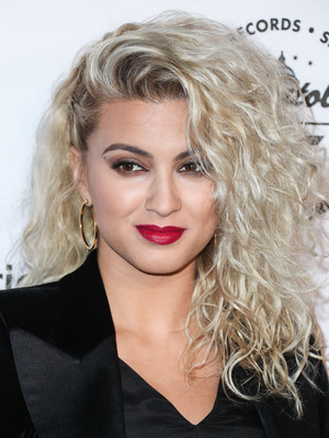 Tori Kelly Poster 2696431